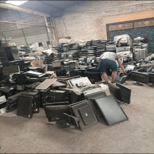 深圳回收電腦上門服務(wù)電話是多少？英耀 24 小時(shí)在線響應(yīng)